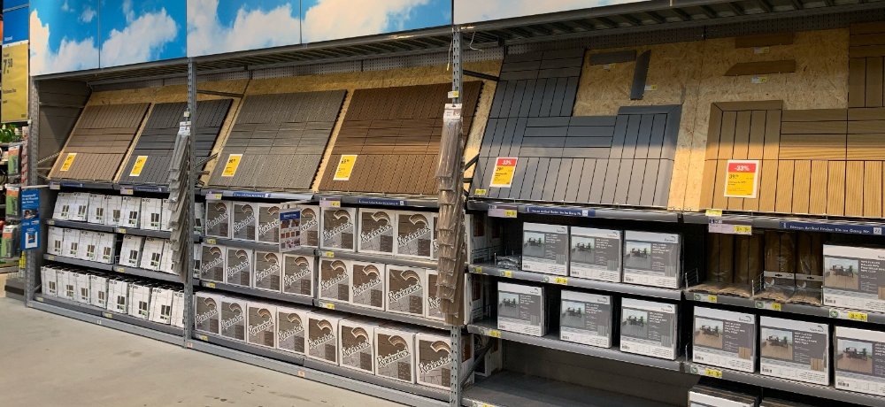 R-CLICK TILE IN EUROPEAN DIY CHAIN STORE