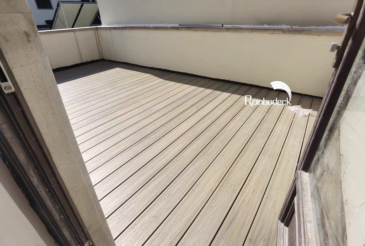 BALCONY  DECKING - COSHIELD DECKING NOBLE