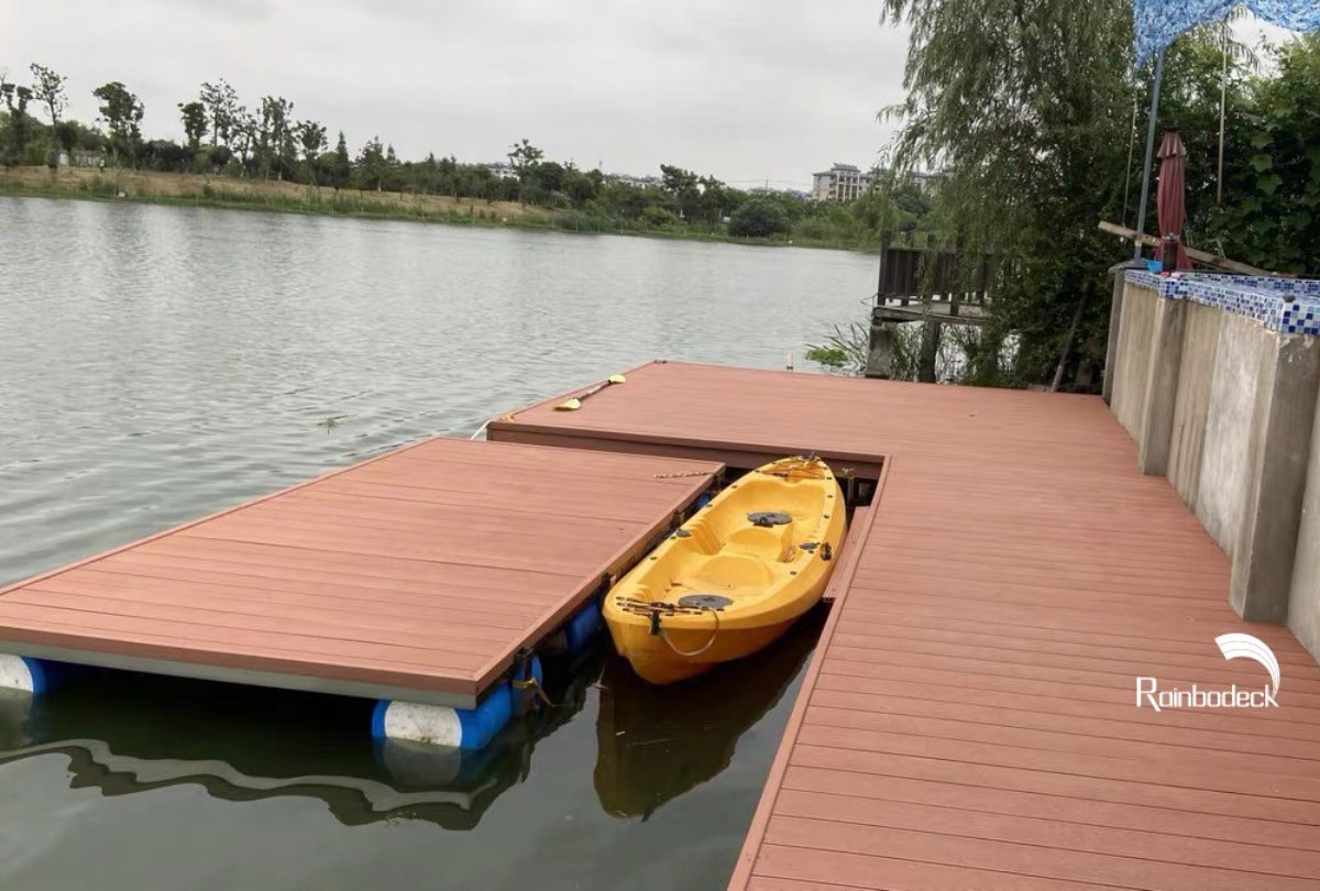 PUBLIC PROJECT - DECK DOCK  - HPC DECKING CLASSIC