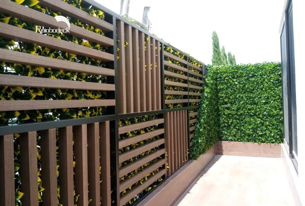 PRIVATE HOUSE - FENCE SCREEN - MODULAR COSHIELD MULTI-BEAM