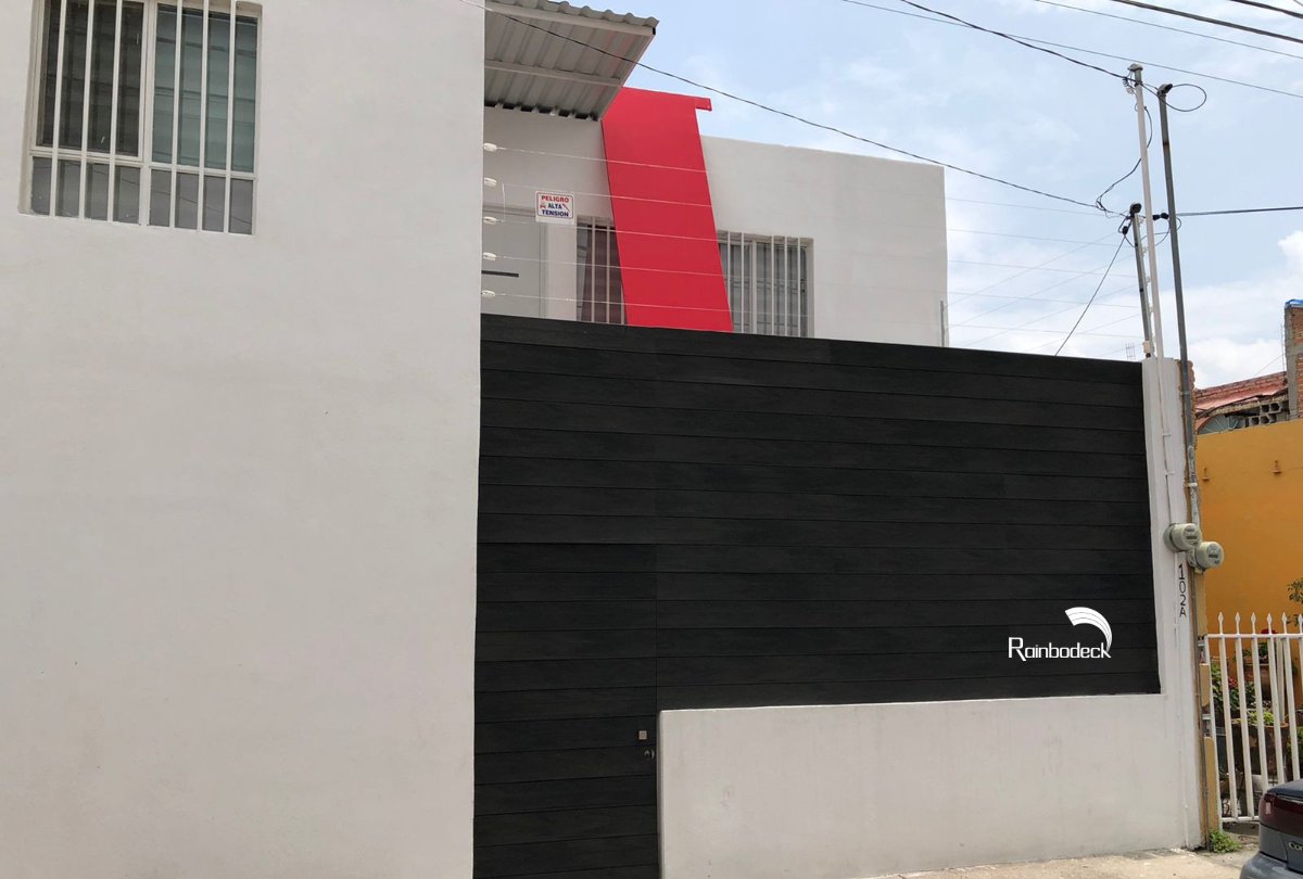 ENTRANCE - WALL CLADDING AND DOOR - COSHIELD E-PANEL