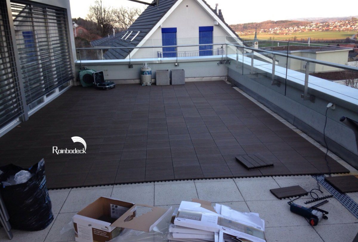 BALCONY - DECK TILE - R-CLICK HPC DECKING CLASSIC