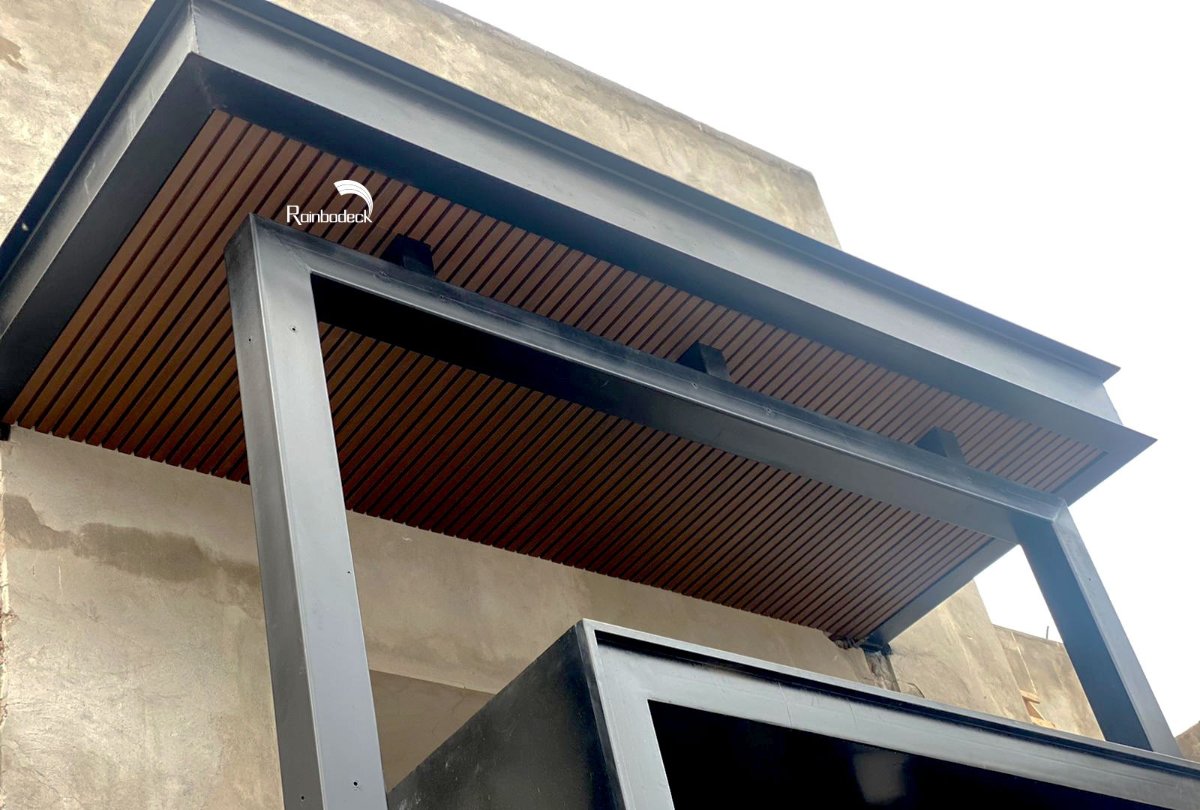 COMMERCIAL PROJECT - CEILING AND RECEPTION DESK - COSHIELD G-PANEL