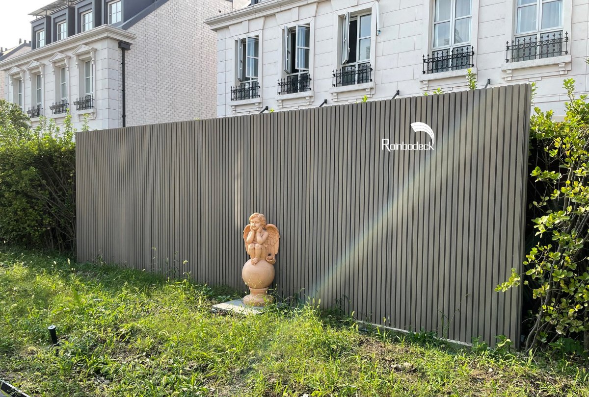 FRONT&BACK YARD - DECORATIVE FENCE AND GARDEN SHED - COSHIELD G-PANEL