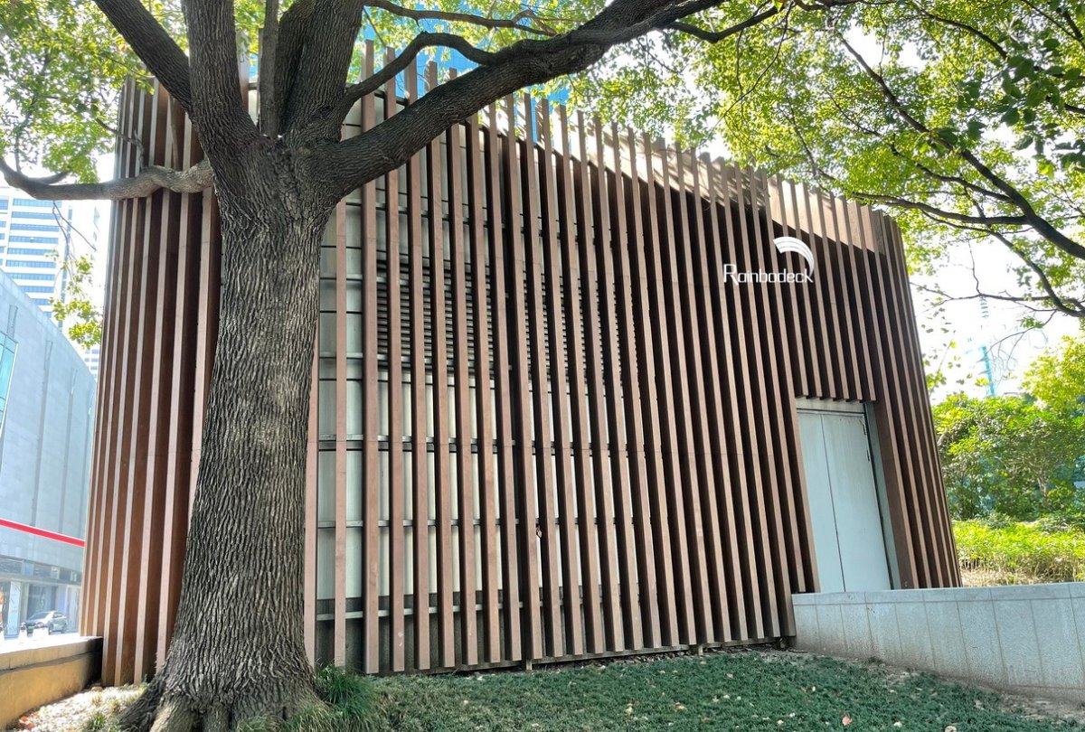 EQUIPMENT ROOM - DECORATIVE SCREEN - MODULAR COSHIELD MULTI-BEAM