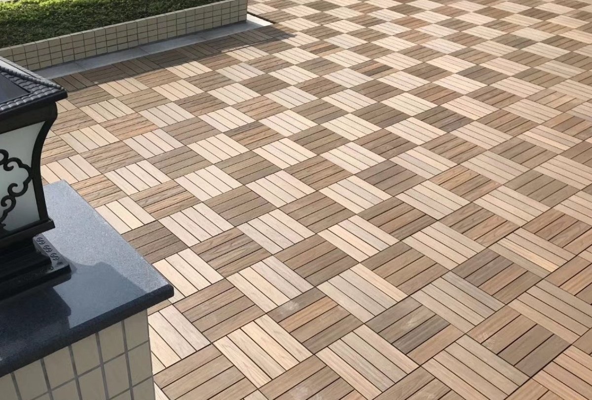 ROOF TOP - DECK TILE - R-CLICK COSHIELD TILE PREMIUM