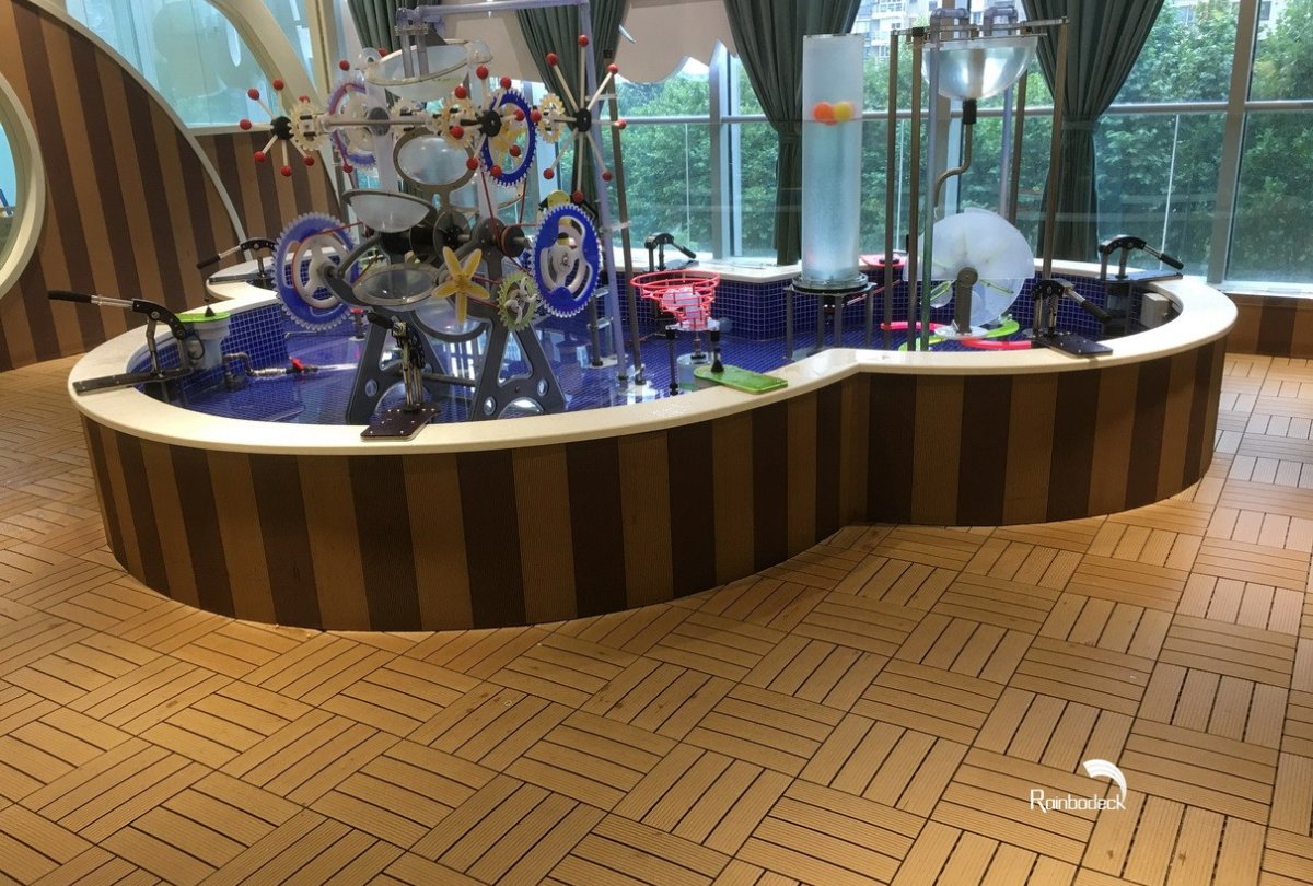 FUN FOREST - DECK TILE - R-CLICK HPC TILE CLASSIC