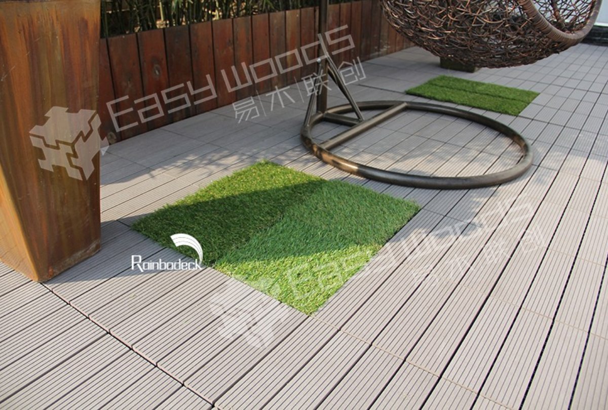 ROOF TOP OF OFFICE BUILDING - DECK TILE - R-CLICK HPC TILE CLASSIC