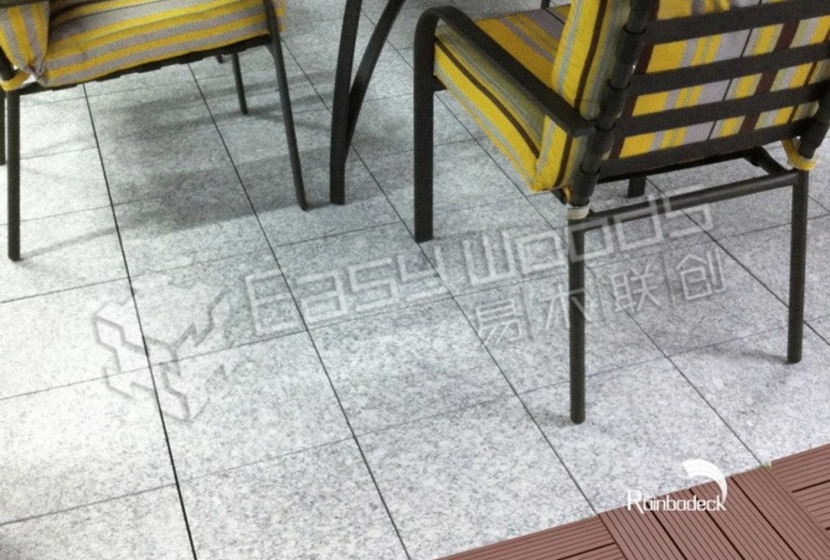 PATIO - DECK TILE - R-CLICK HPC TILE CLASSIC AND TILE NATURAL GRANITE