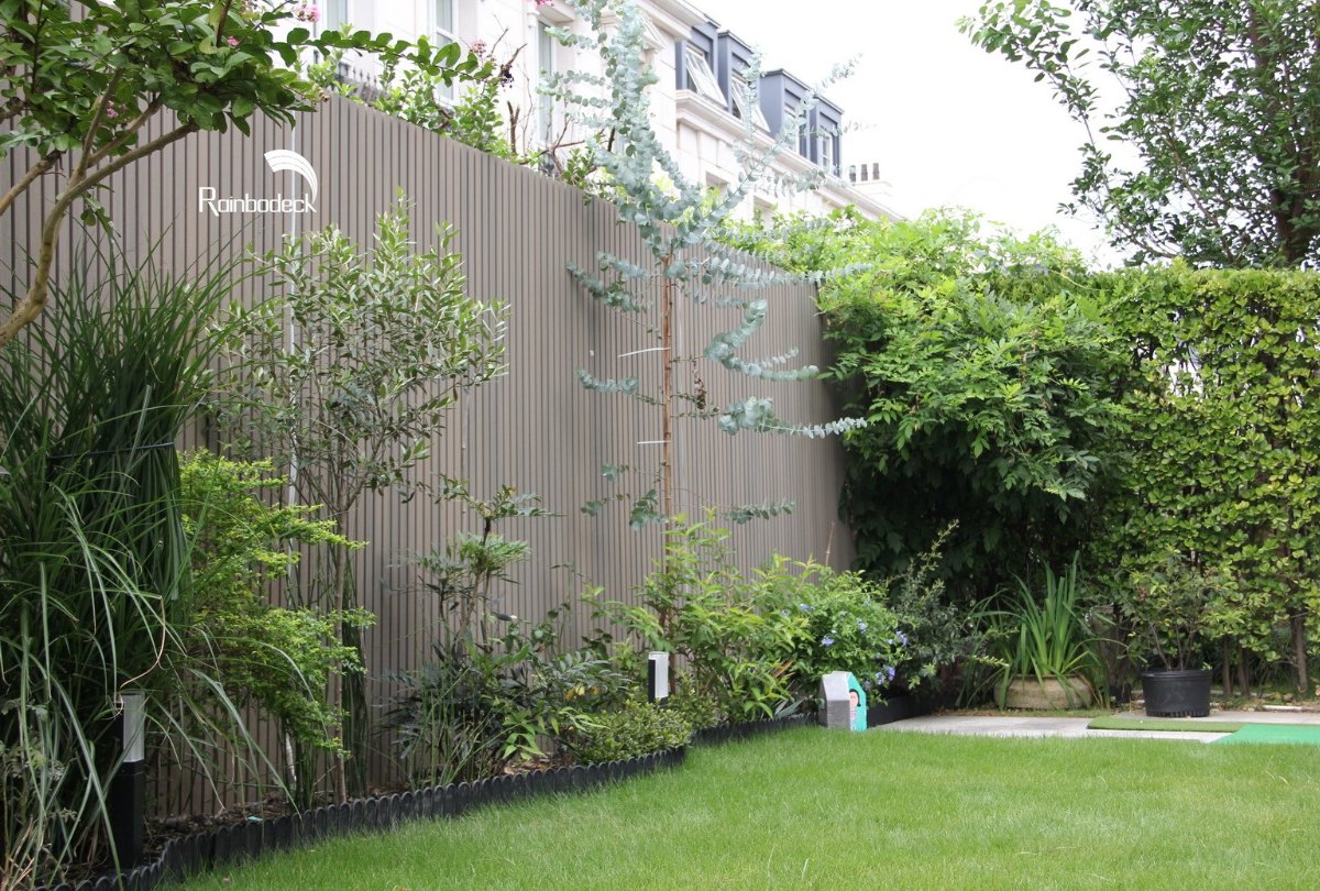PRIVATE HOUSE - BLIND FENCE - COSHIELD G-PANEL